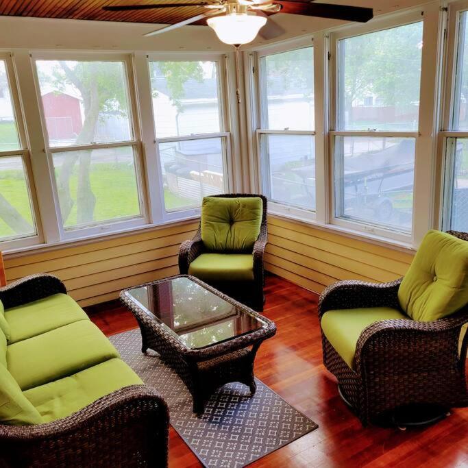 Fort Atkinson Charming Restored 1891 House מראה חיצוני תמונה